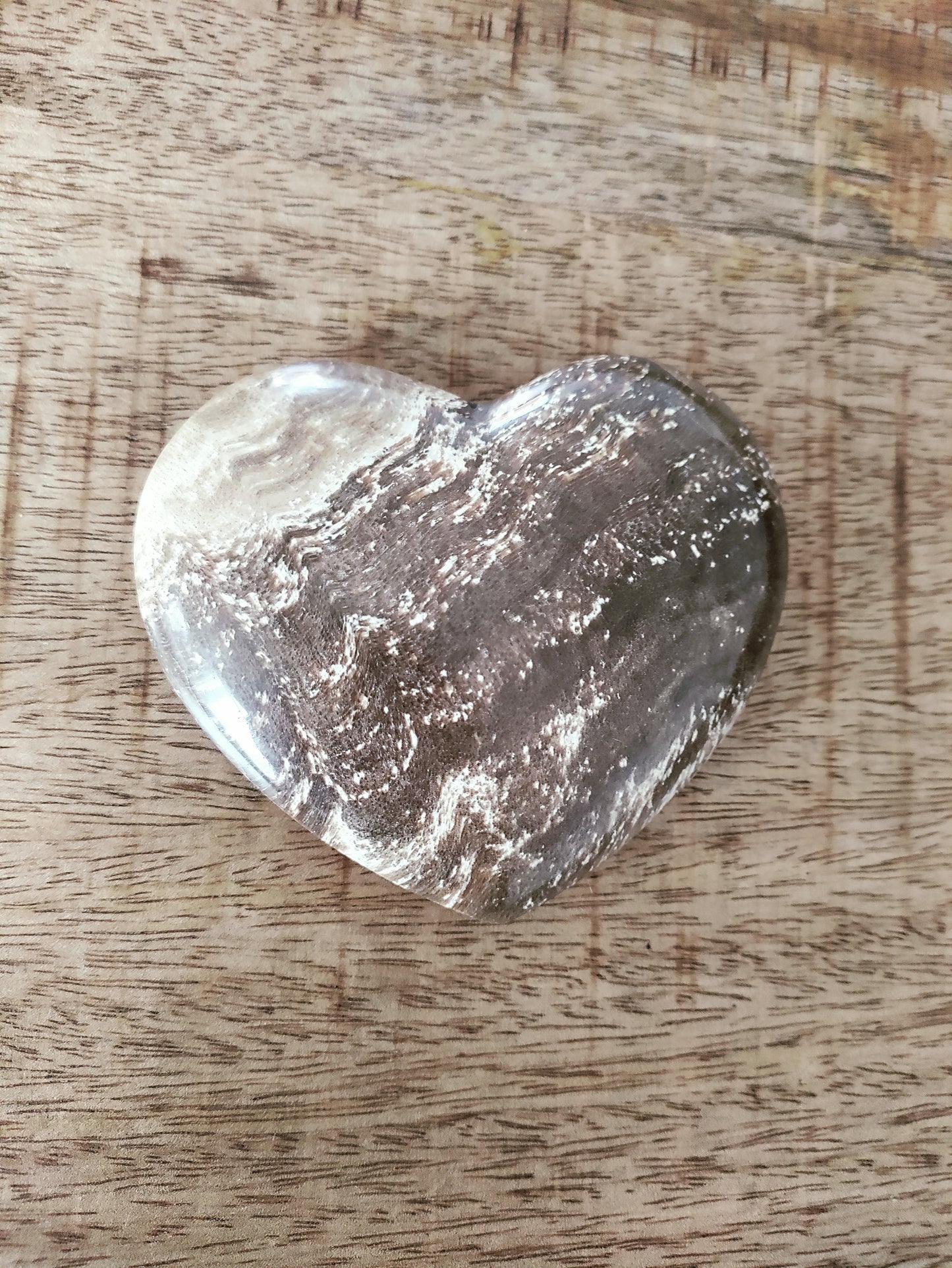 Versteend houten hart